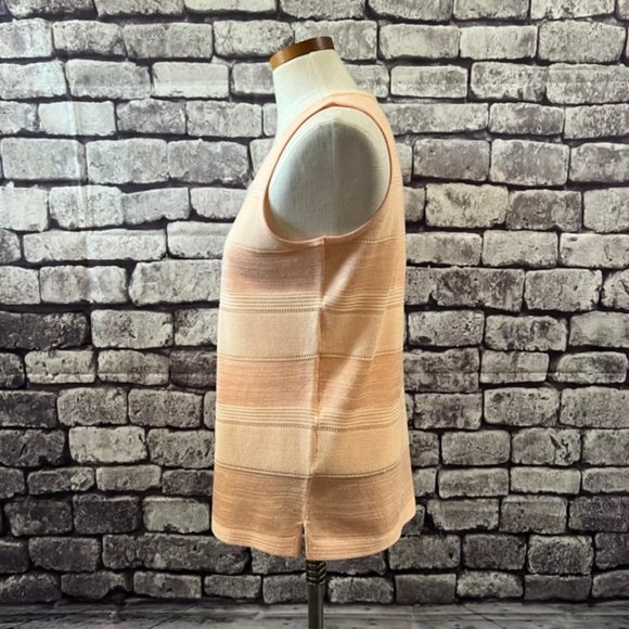 Chico's Pale Peach U Neckline Sleeveless Tank Size M - Picture 4 of 9